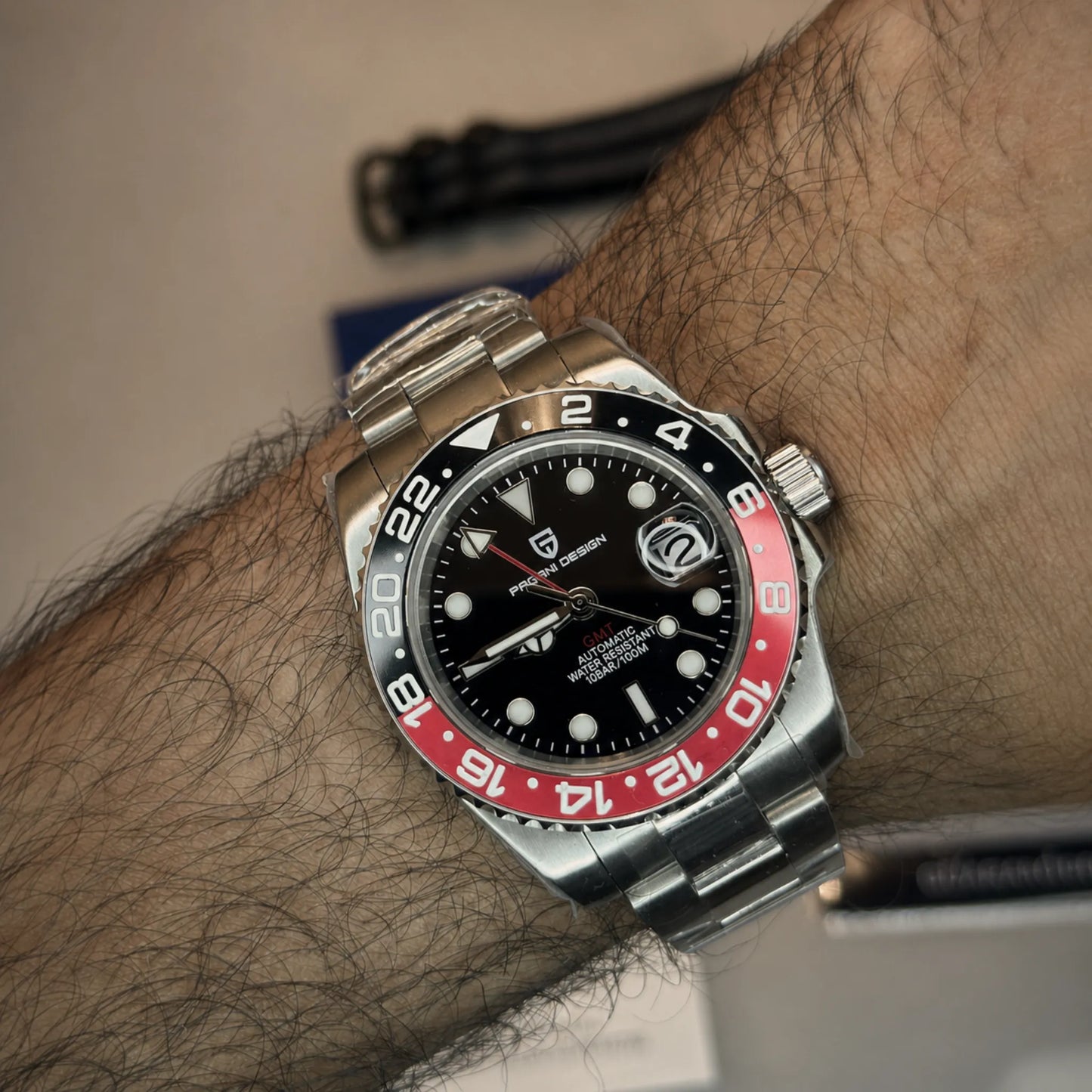 Viktor Poedagar® GMT Méridien